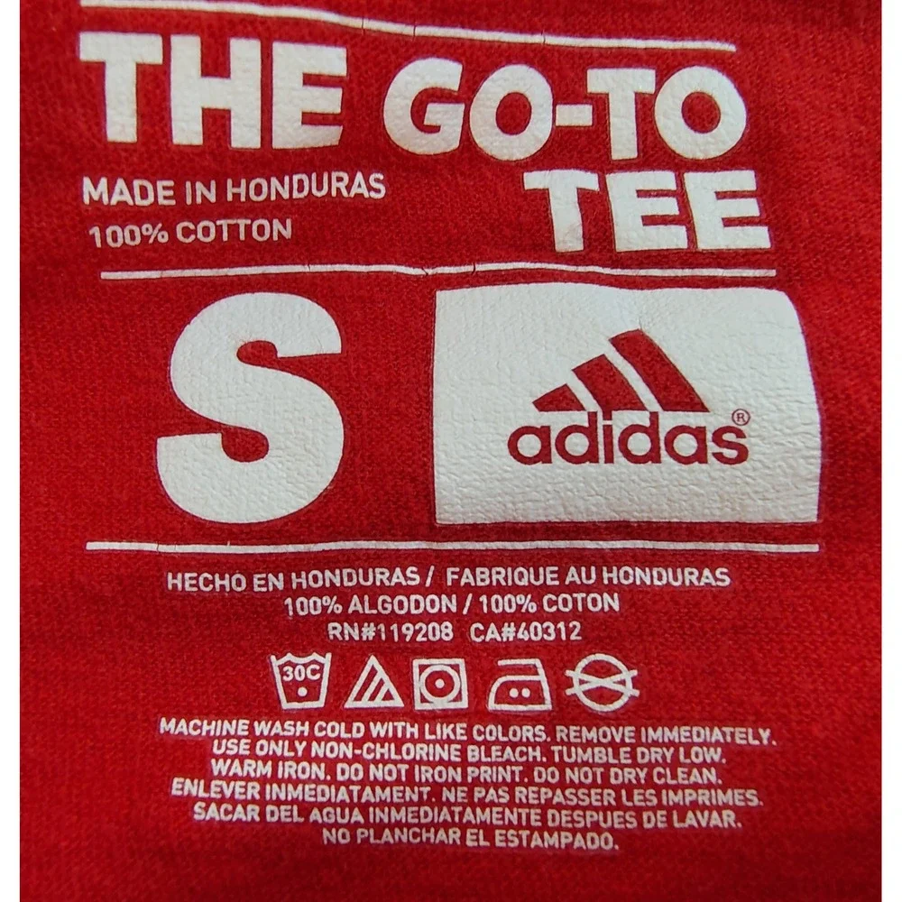 Adidas Mens Go-To Tee Red Graphic Logo T-Shirt Short Sleeve Small 100% Cotton
